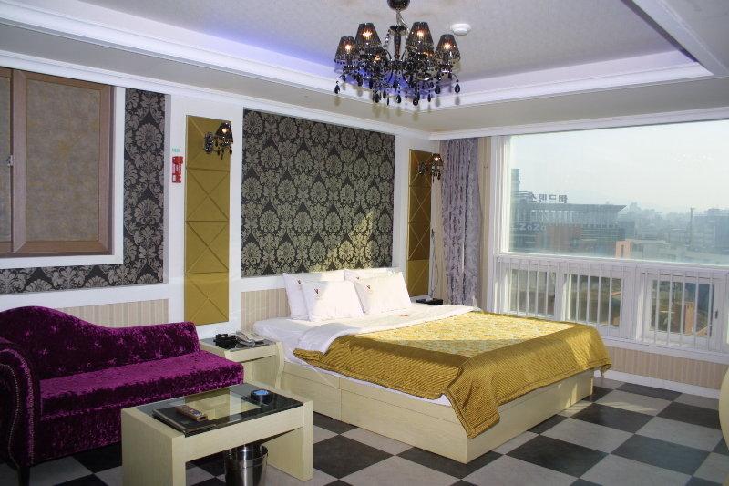 The View Hotel 2*