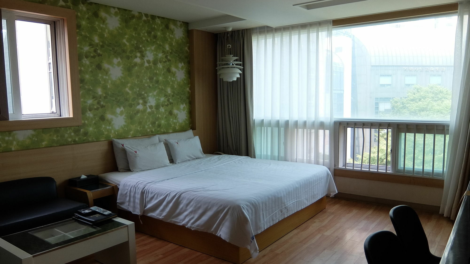 The View Hotel 2*